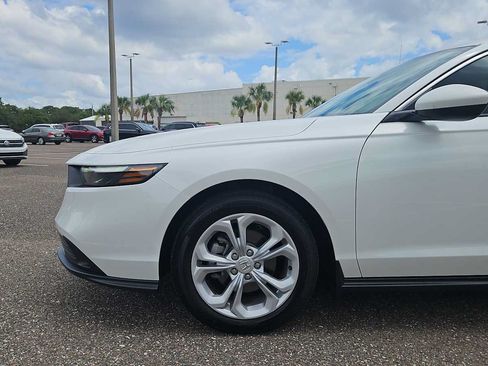 Certified 2025 Honda Accord LX image 18