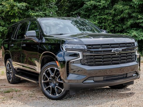 Used 2021 Chevrolet Tahoe RST w/ Luxury Package RWD image 7