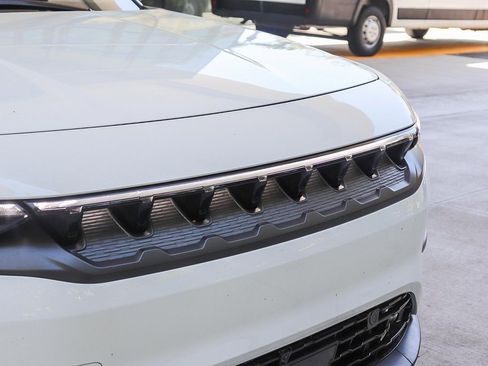 New 2025 Jeep Wagoneer S Limited image 8