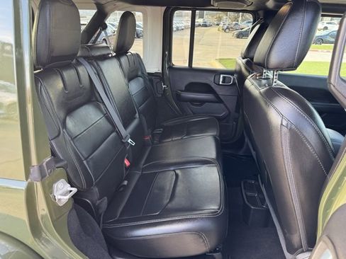 Used 2021 Jeep Wrangler Unlimited Sahara image 26