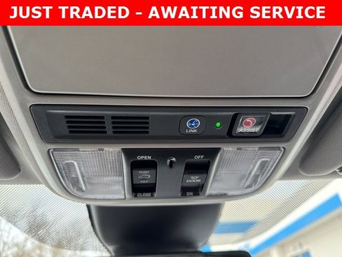Used 2023 Honda Odyssey Touring image 18