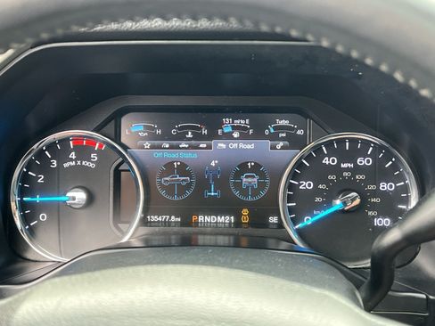 Used 2017 Ford F250 Lariat w/ Lariat Ultimate Package AWD/4WD image 17