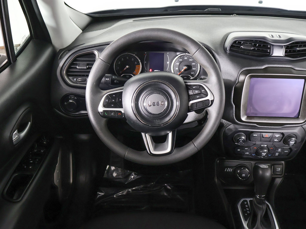 Used 2023 Jeep Renegade Latitude AWD/4WD image 31