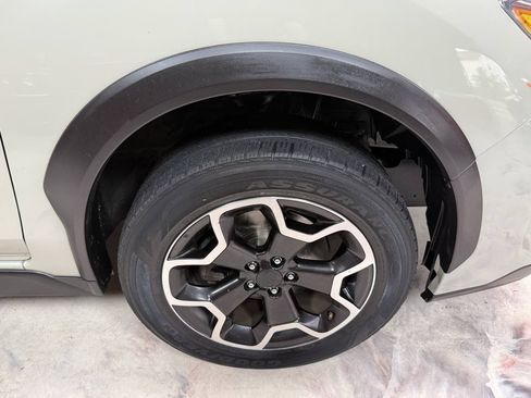 Used 2014 Subaru Crosstrek 2.0i Premium AWD/4WD image 35