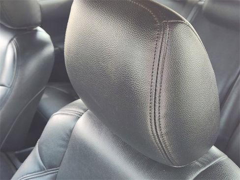 Used 2021 Toyota Tacoma TRD Off-Road image 16