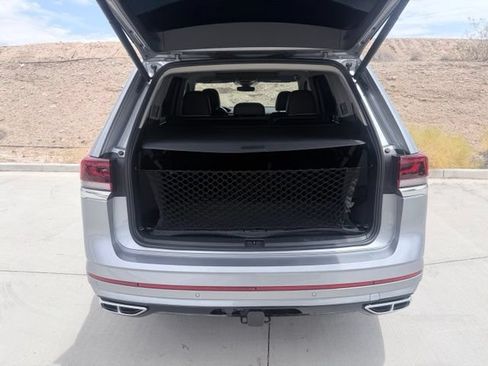 Used 2024 Volkswagen Atlas SEL Premium R-Line AWD/4WD image 37