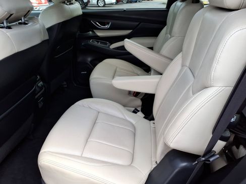 Used 2019 Subaru Ascent Limited w/ Popular Package #2A AWD/4WD image 7