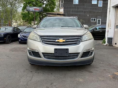 Used 2014 Chevrolet Traverse LT FWD image 13