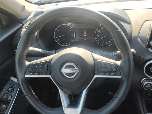 Used 2024 Nissan Sentra SR w/ SR Premium Package FWD image 18