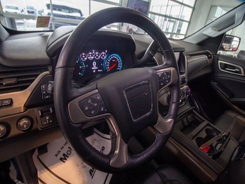 Used 2018 GMC Yukon Denali w/ Denali Ultimate Package image 19