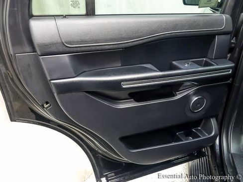 Used 2021 Ford Expedition XLT image 24