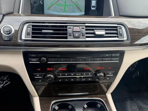 Used 2013 BMW 750Li RWD image 33