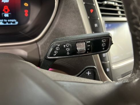 Used 2020 Lincoln Nautilus Reserve w/ Equipment Group 201A AWD/4WD image 19