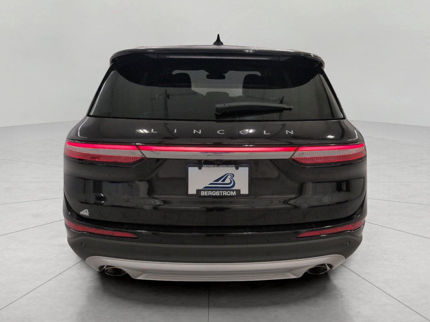 Used 2022 Lincoln Corsair AWD w/ Premium Package image 25