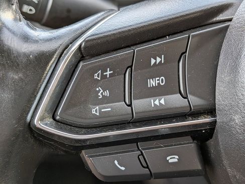 Used 2018 MAZDA MAZDA3 Touring FWD image 21