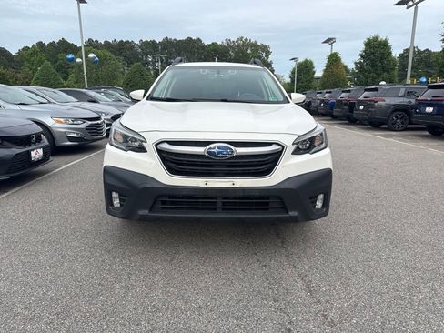 Used 2022 Subaru Outback Premium AWD/4WD image 6