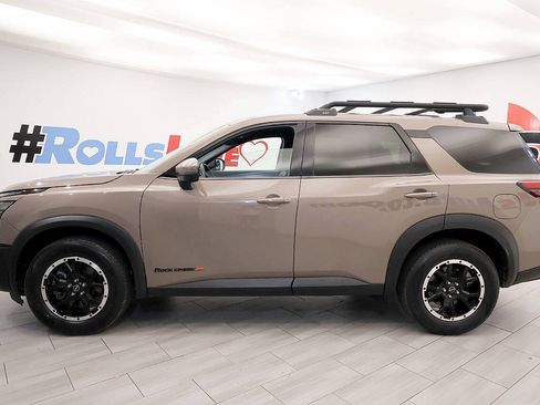 Used 2023 Nissan Pathfinder Rock Creek AWD/4WD image 2