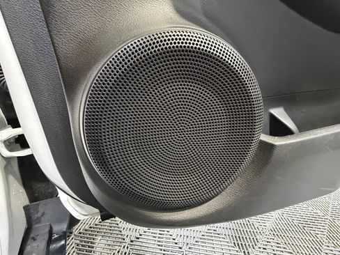 Certified 2023 Nissan Kicks SV FWD image 27