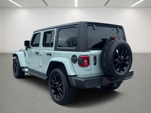 Used 2023 Jeep Wrangler Sahara w/ Cold Weather Group image 4