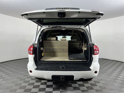 Used 2017 Toyota Sequoia Platinum RWD image 49
