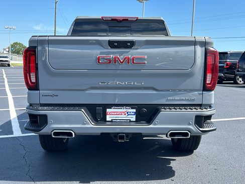 Used 2025 GMC Sierra 1500 Denali w/ Denali Reserve Package image 11