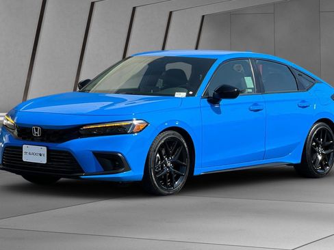 Used 2023 Honda Civic Sport image 8