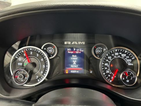 Used 2023 RAM 1500 Big Horn AWD/4WD image 17