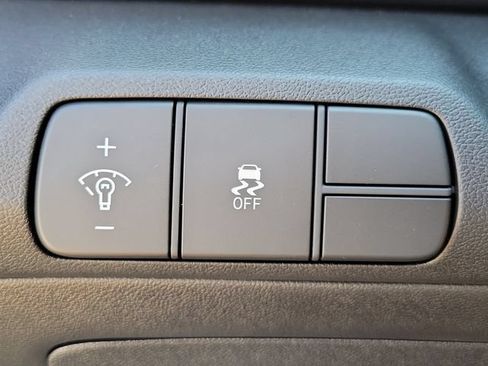 New 2026 Hyundai Elantra SEL Sport FWD image 18