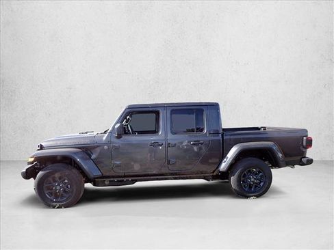 New 2026 Jeep Gladiator Sport AWD/4WD image 2