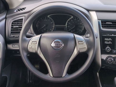Used 2014 Nissan Altima 2.5 S w/ Display Audio Package image 22