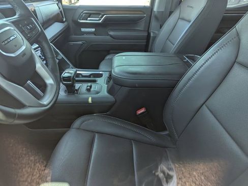 Used 2024 GMC Sierra 1500 Denali AWD/4WD image 9