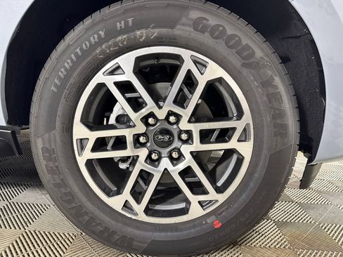 New 2026 Ford Expedition Max Active RWD image 18