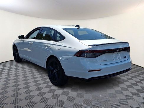 Used 2024 Honda Accord Sport image 4