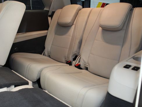 Used 2020 Mercedes-Benz GLS 450 4MATIC image 49