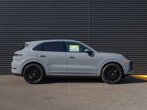 New 2026 Porsche Cayenne E-Hybrid image 8