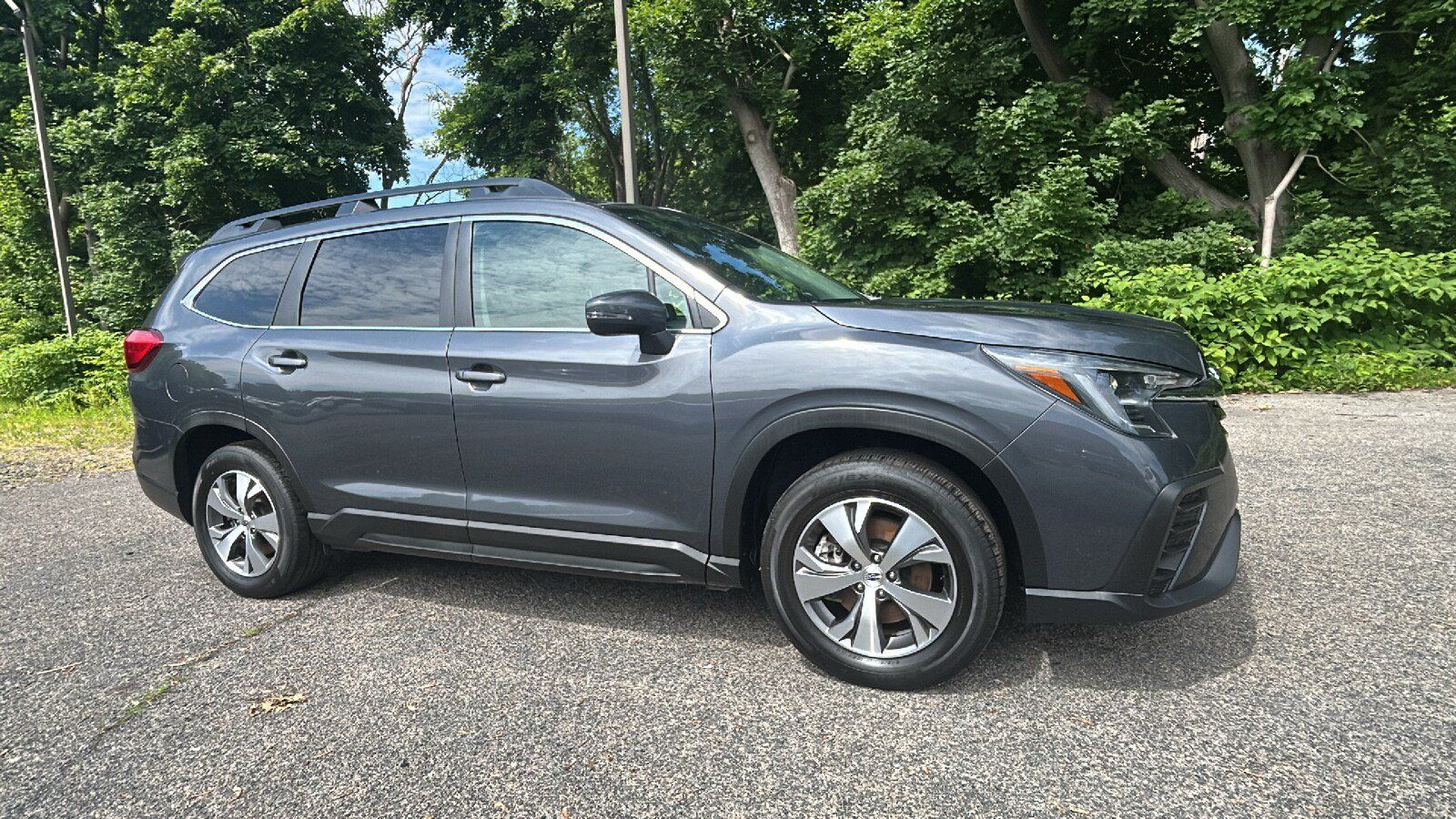 Used 2023 Subaru Ascent Premium AWD/4WD image 10
