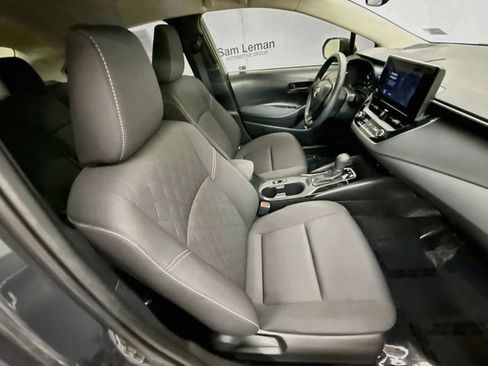 Used 2025 Toyota Corolla LE w/ LE Premium Package FWD image 26