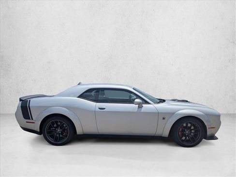 Used 2021 Dodge Challenger R/T Scat Pack RWD image 4