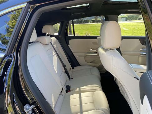 Certified 2025 Mercedes-Benz GLA 250 image 14