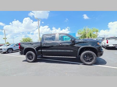 New 2026 Chevrolet Silverado 1500 ZR2 w/ Dark Appearance Package AWD/4WD image 19