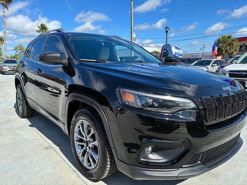 Used 2020 Jeep Cherokee Latitude Plus FWD image 5