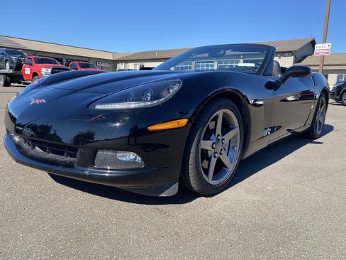 Used 2006 Chevrolet Corvette Convertible w/ Preferred Equipment Group image 5