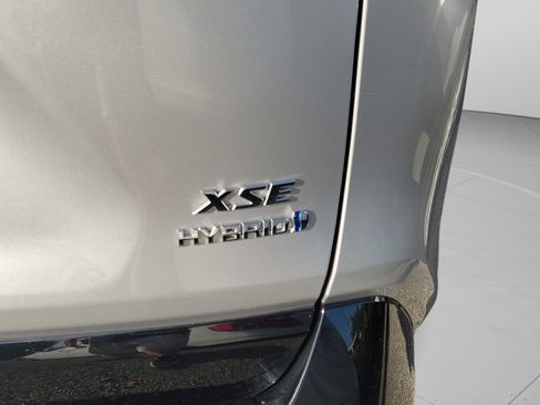 Used 2023 Toyota RAV4 XSE w/ XSE Grade Weather Package AWD/4WD image 24