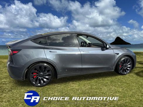 Used 2023 Tesla Model Y Performance AWD/4WD image 8