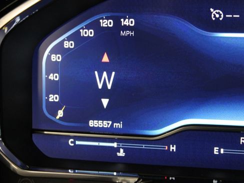 Used 2024 Chevrolet Silverado 2500 High Country image 38