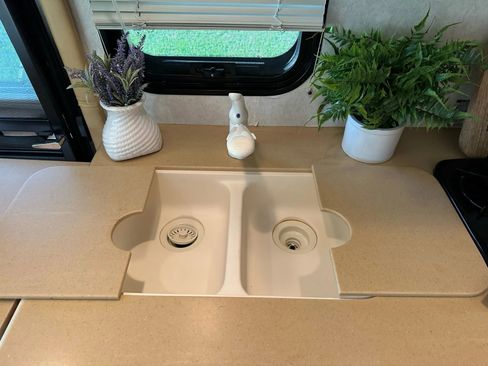 Used 2006 Ford E-450 and Econoline 450 280 Ford E450 image 40