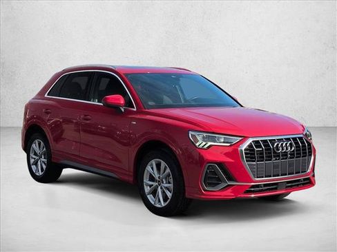 Used 2025 Audi Q3 2.0T Premium AWD/4WD image 3