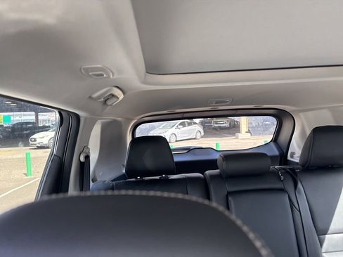 Used 2022 Nissan Rogue SL image 21