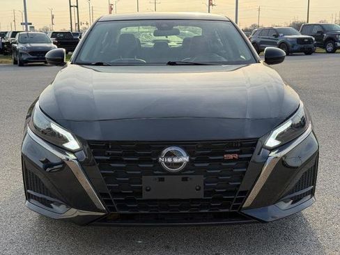 Used 2025 Nissan Altima 2.5 SR image 9