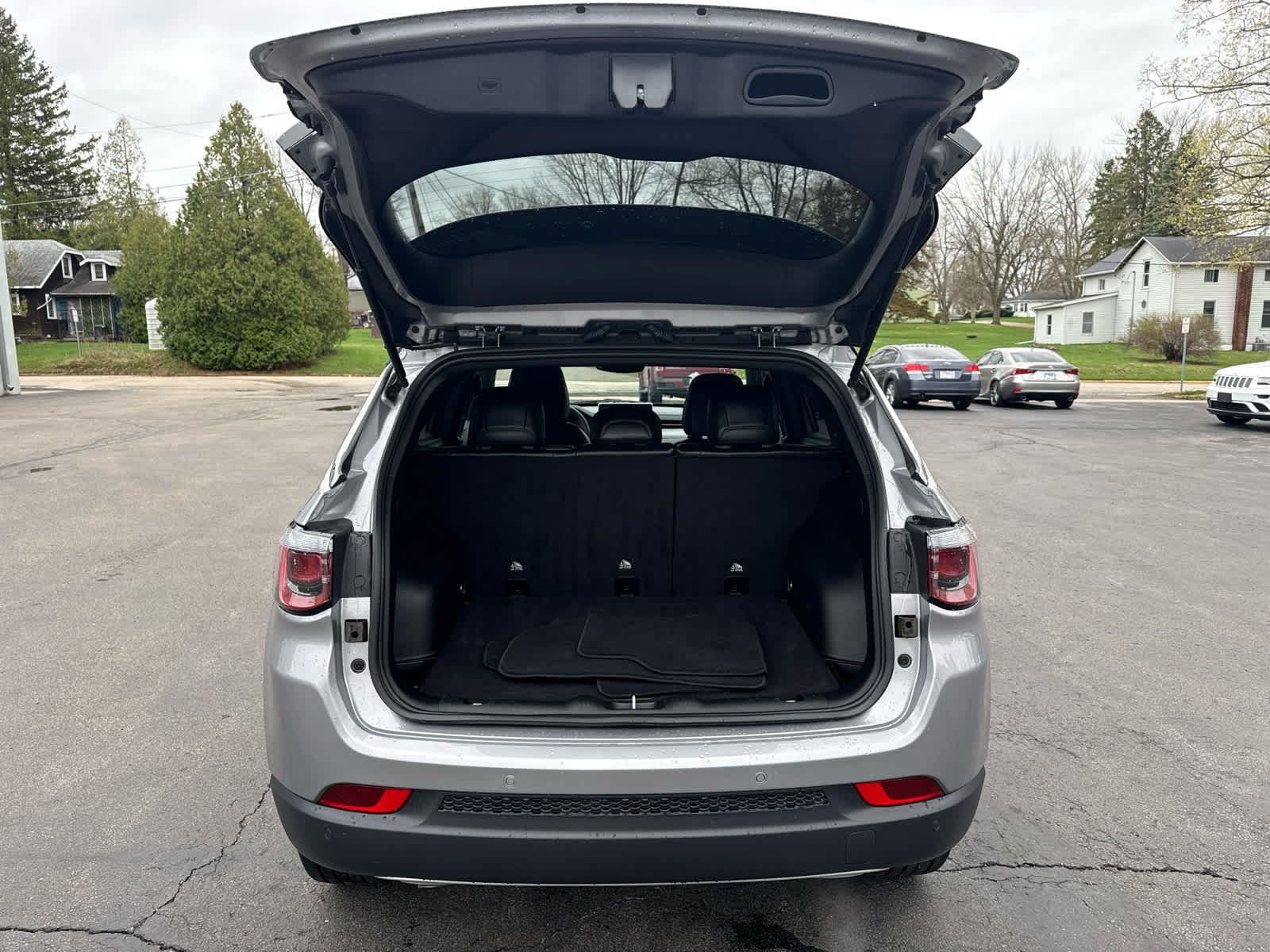 Used 2023 Jeep Compass Limited AWD/4WD image 15